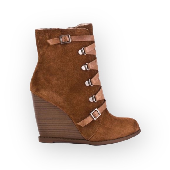 BCBGeneration ༄ Kadeer Buckled Lace Up Wedge Bootie ༄ Tobacco Suede ༄ 8M / 38 - Picture 1 of 16